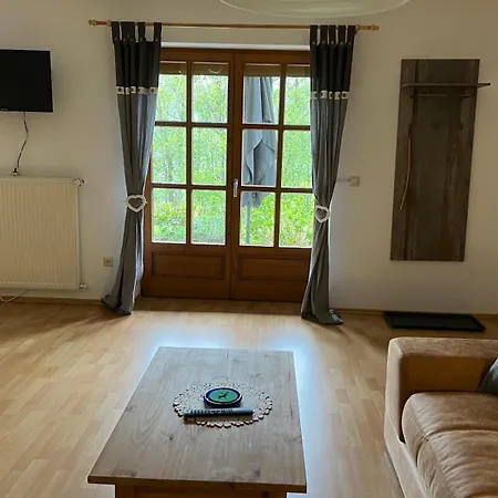 Jansen Apartment *